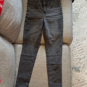 American Eagle Outfitters Charcoal Skinny Super Hi-Rise Jegging, Size 8